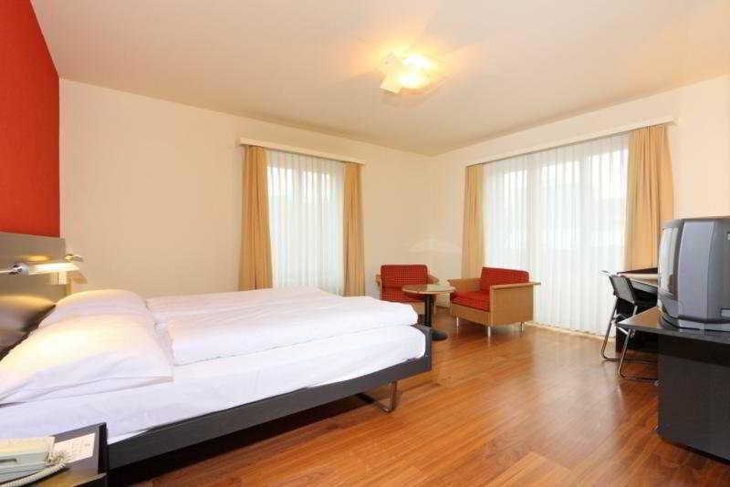 Ibis Styles Bern City Interior photo